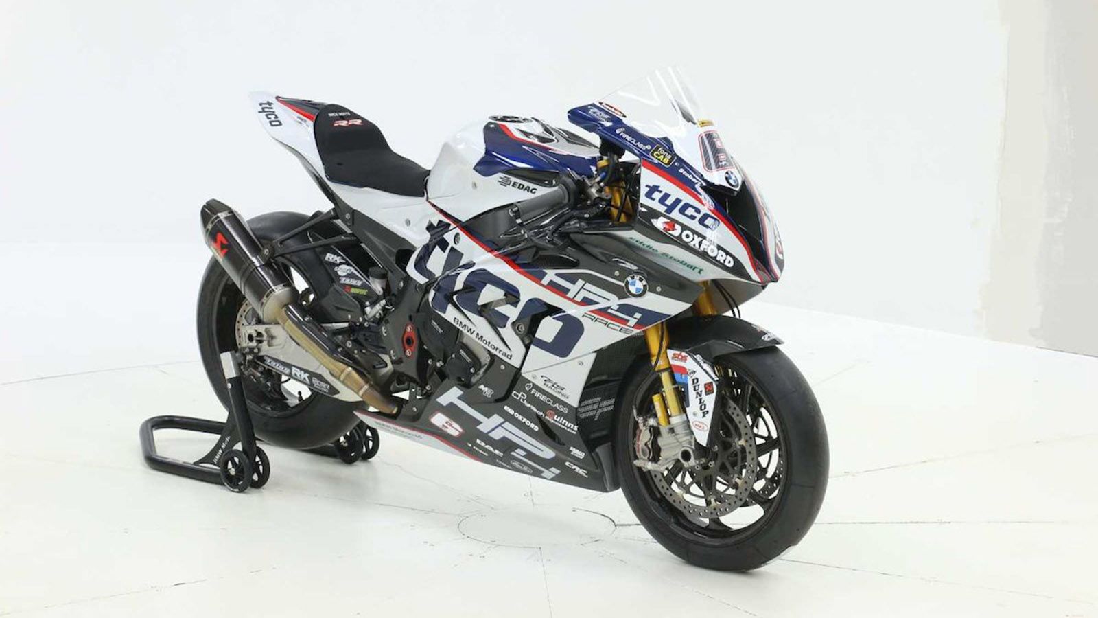 Αυτή είναι η επίμαχη BMW HP4 Race που θα πωληθεί...