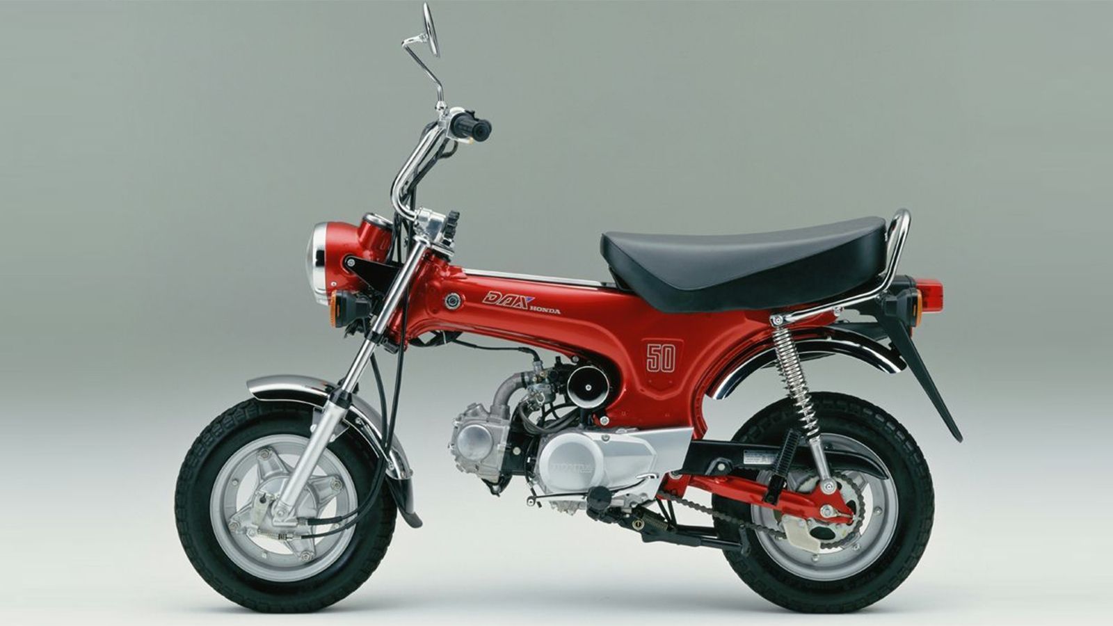 Ένα χαρακτηριστικό παράδειγμα Honda Dax 50. Πόσο θα του μοιάζει η νέα γενιά, αν όντως γίνει η μεγάλη επιστροφή; 