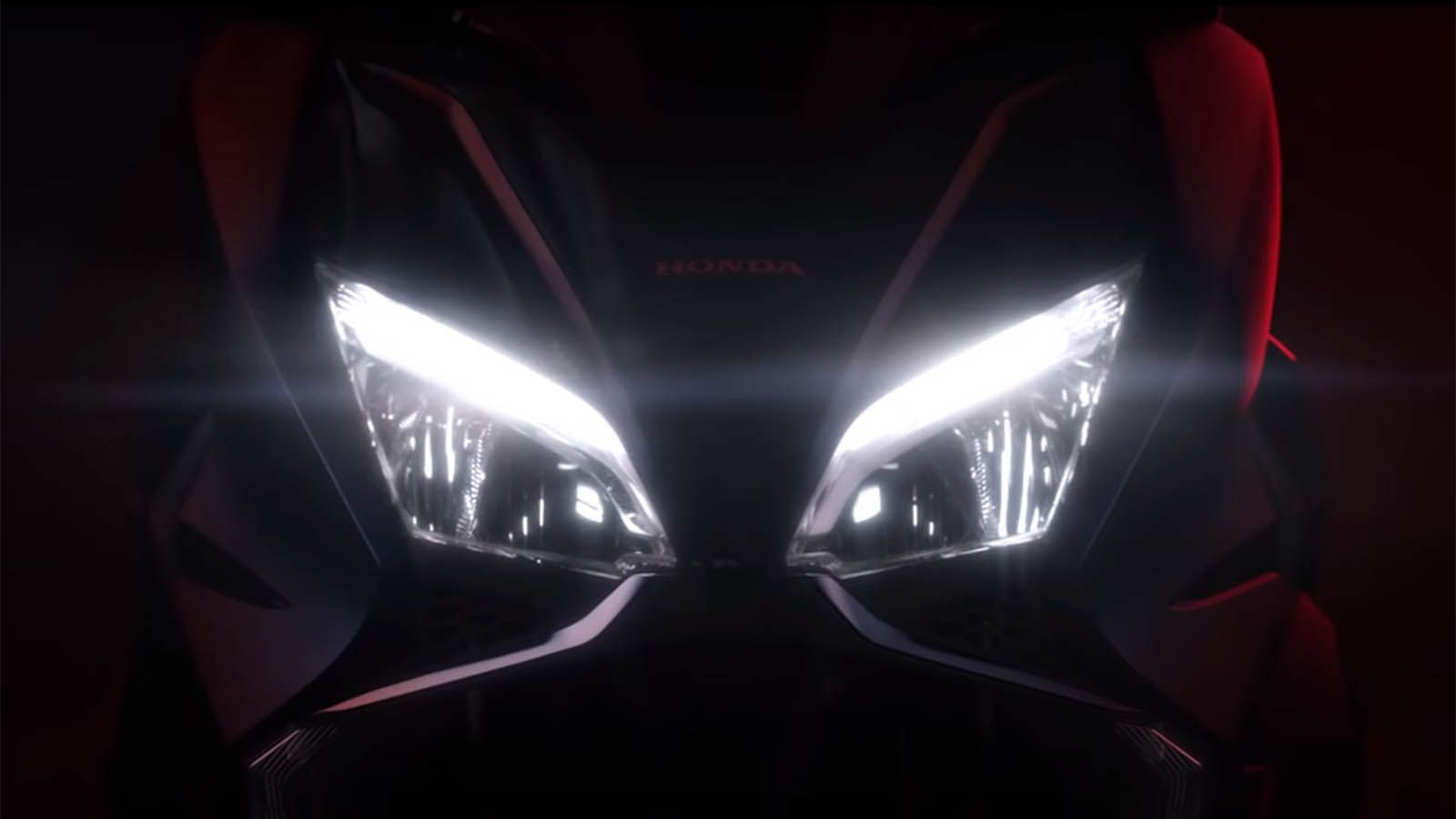 Αυτό είναι το εμπρός μέρος του νέου Honda Forza 750...