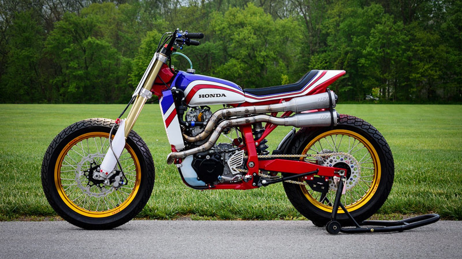 H custom δημιουργία της Parr Motorcycles με βάση το Honda XR650R