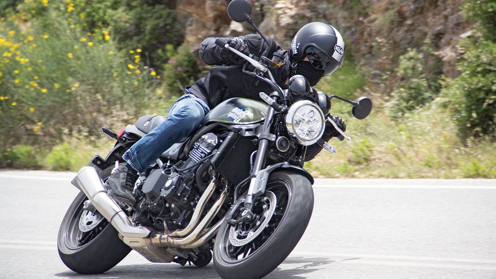 Δοκιμάζοντας το Kawasaki Z900RS