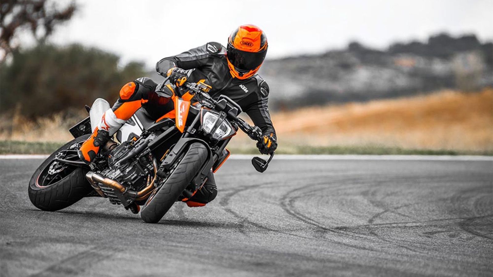 Τα νέα δικύλινδρα μοντέλα της KTM είναι προ των πυλών.