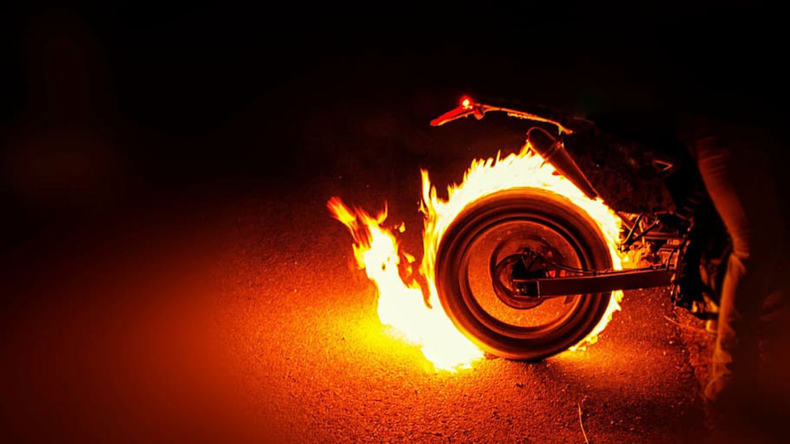 Οι καυτές προσφορές του μήνα από το Roda Moto