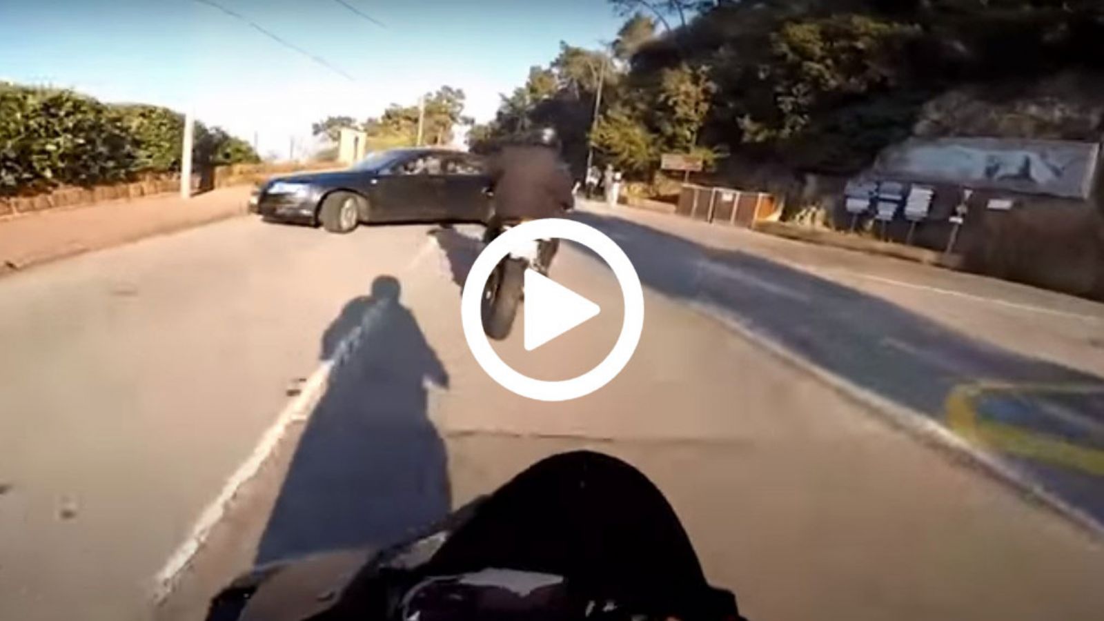 Γλιτώνοντας από του χάρου τα δόντια, summer edition 