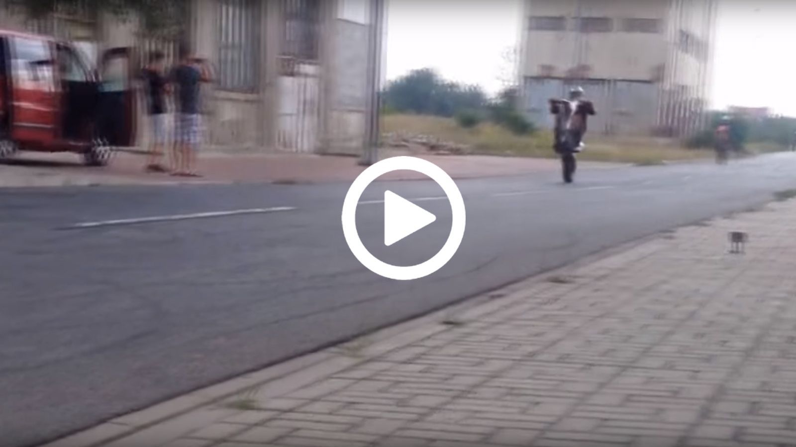 Μοτοσυκλέτα...ξεγεννά εν μέσω σούζας