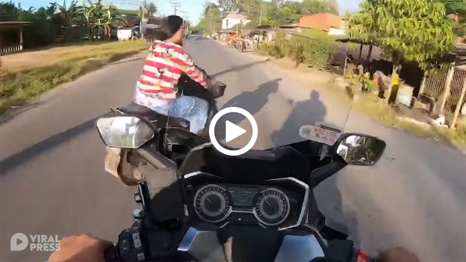 Σύγκρουση αναβάτη με επικίνδυνο «δικάβαλο»