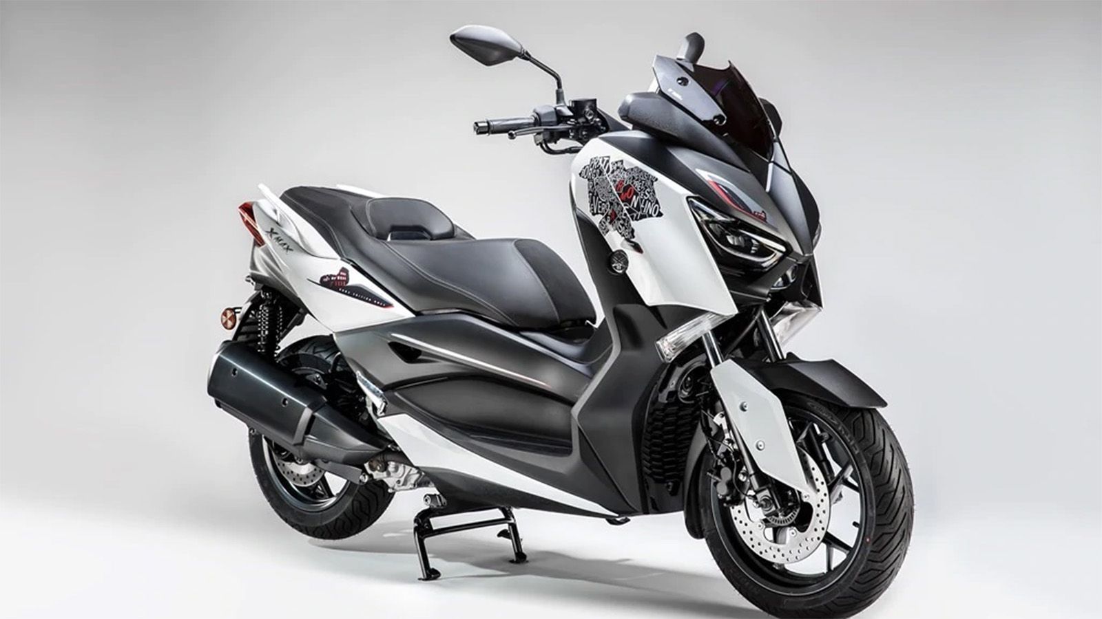 Το Yamaha XMAX 300 Roma Edition