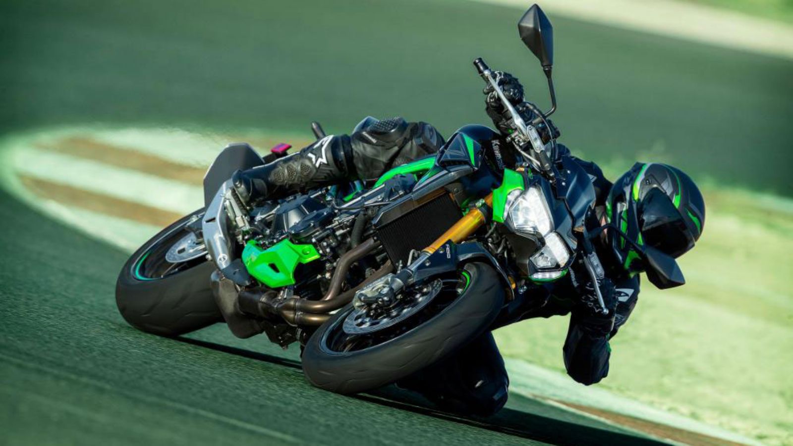 Kawasaki Z900 SE: Φρένα Brembo και αμορτισέρ Ohlins