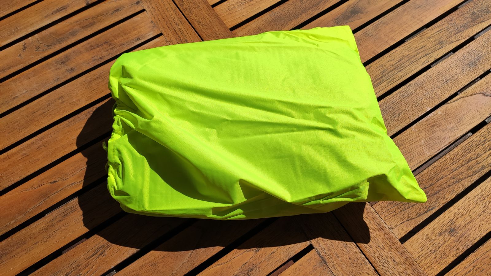 Test: Αδιάβροχο σετ STR