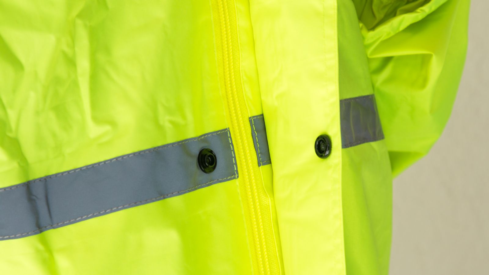 Test: Αδιάβροχο σετ STR