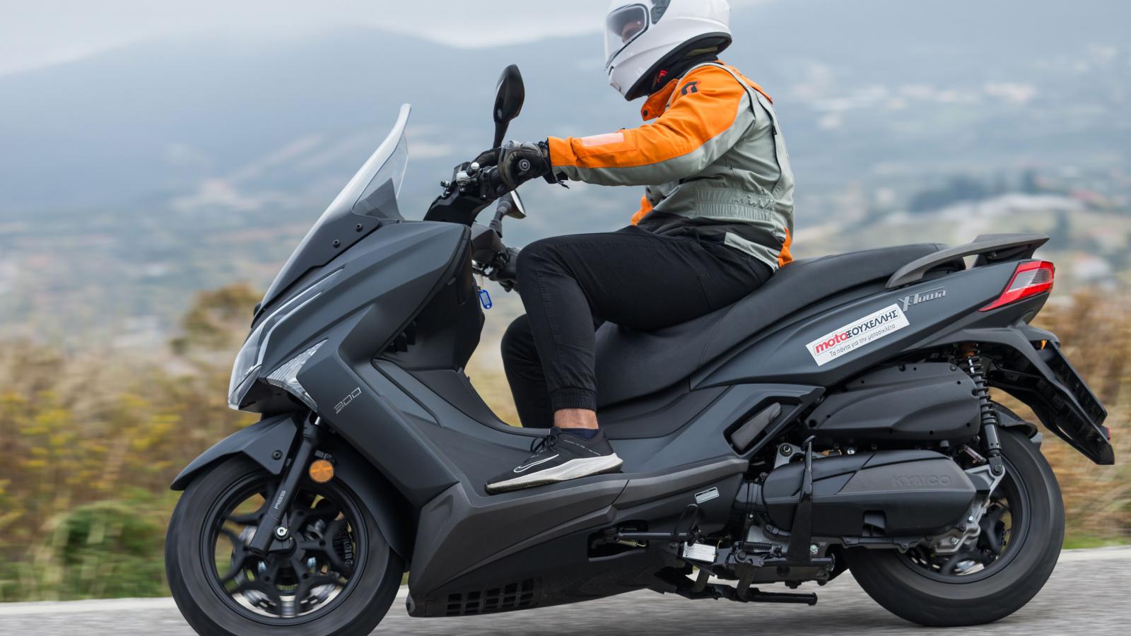 Mega συγκριτικό: 10 μεσαία GT scooter