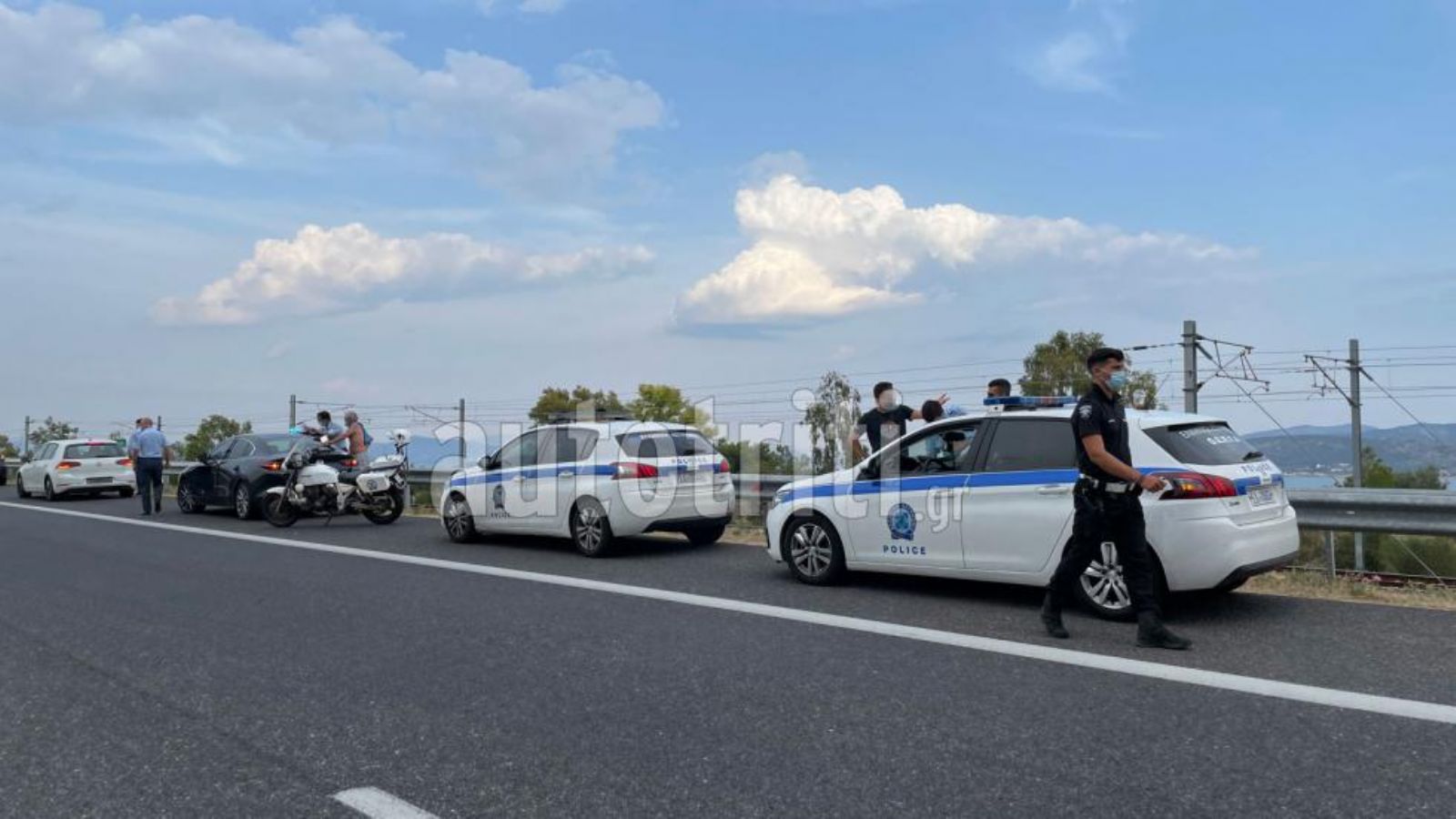 «Ξήλωσαν» πινακίδες σε οδηγούς της ΛΕΑ - Ρεπορτάζ Autotriti