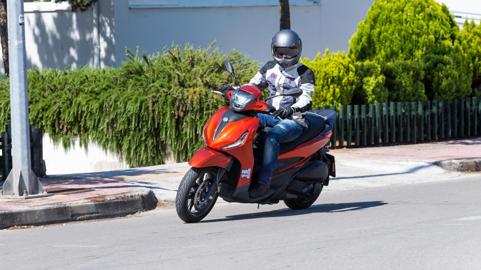 Test Piaggio Beverly 300 S: Νέα σχεδίαση, ίδια επιτυχία!