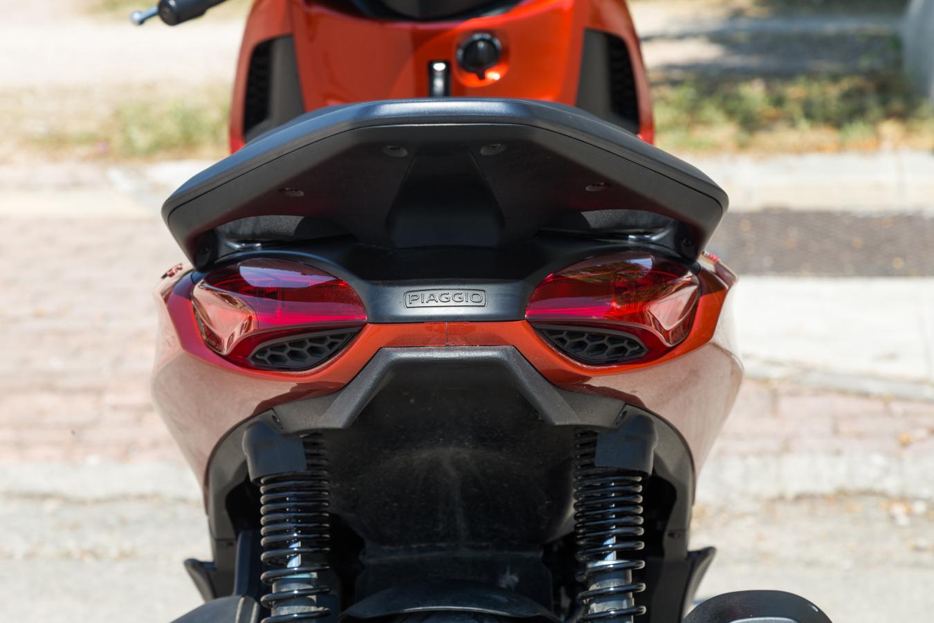 Test Piaggio Beverly 300 S: Νέα σχεδίαση, ίδια επιτυχία!