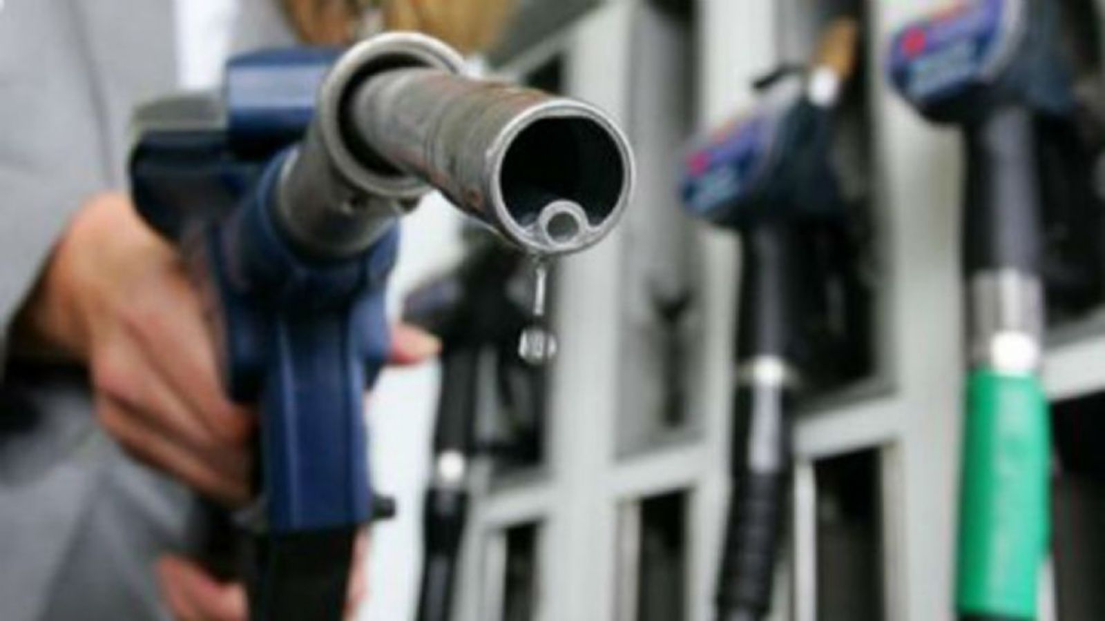 Μεγάλη αστυνομική επιχείρηση πραγματοποίησε την Τρίτη 2 Σεπτεμβρίου η Διεύθυνση Οργανωμένου Εγκλήματος σε πρατήρια υγρών καυσίμων σε διάφορες περιοχές