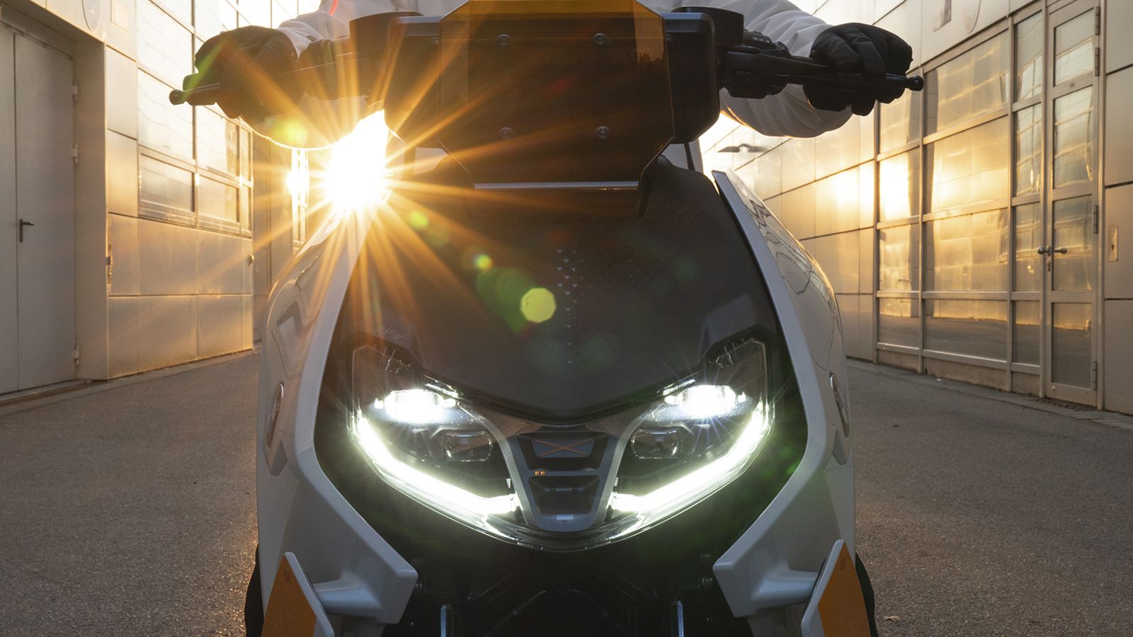 Έφτασε η ώρα για το ηλεκτρικό scooter της BMW