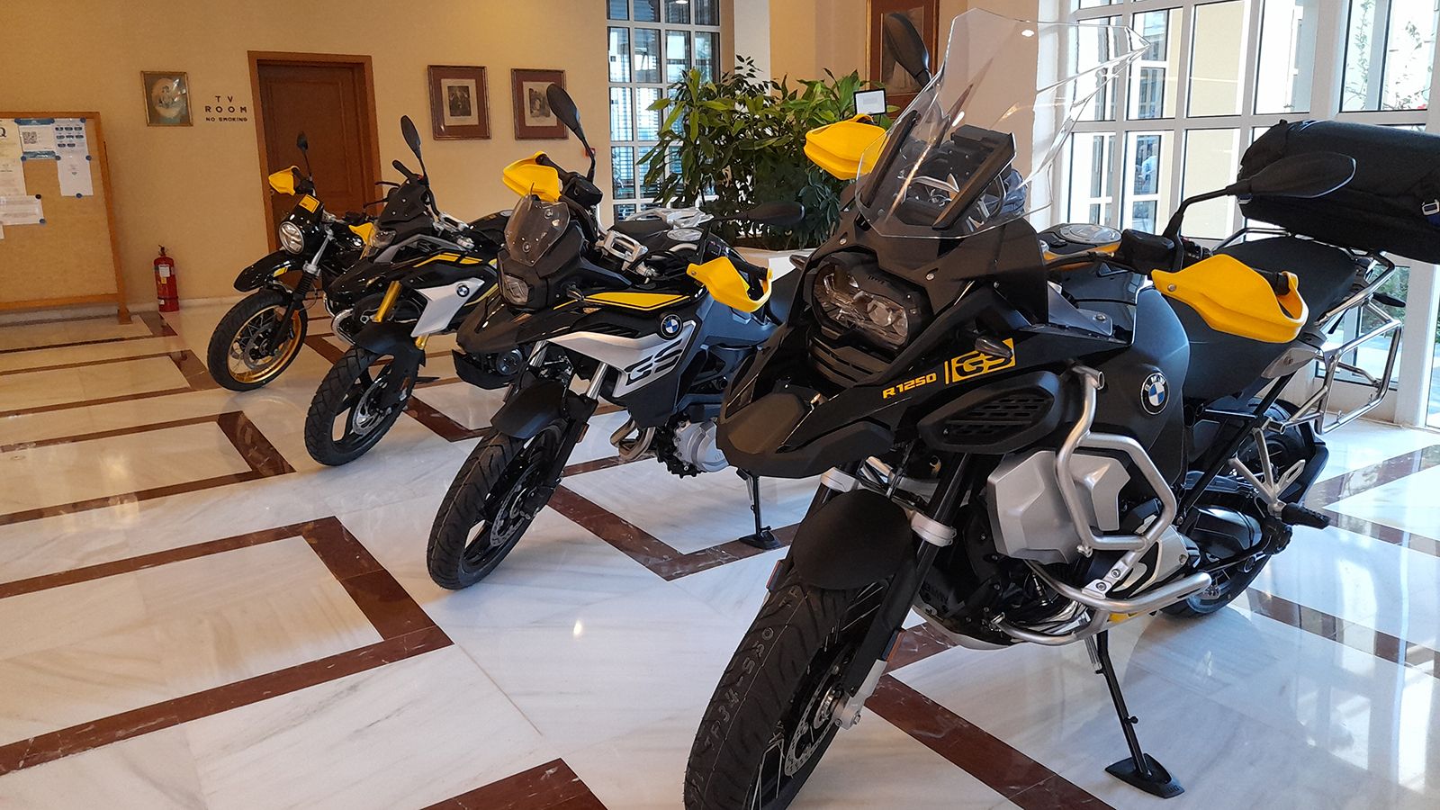 BMW M 1000 RR: Πρώτη παρουσίαση στην Ελλάδα