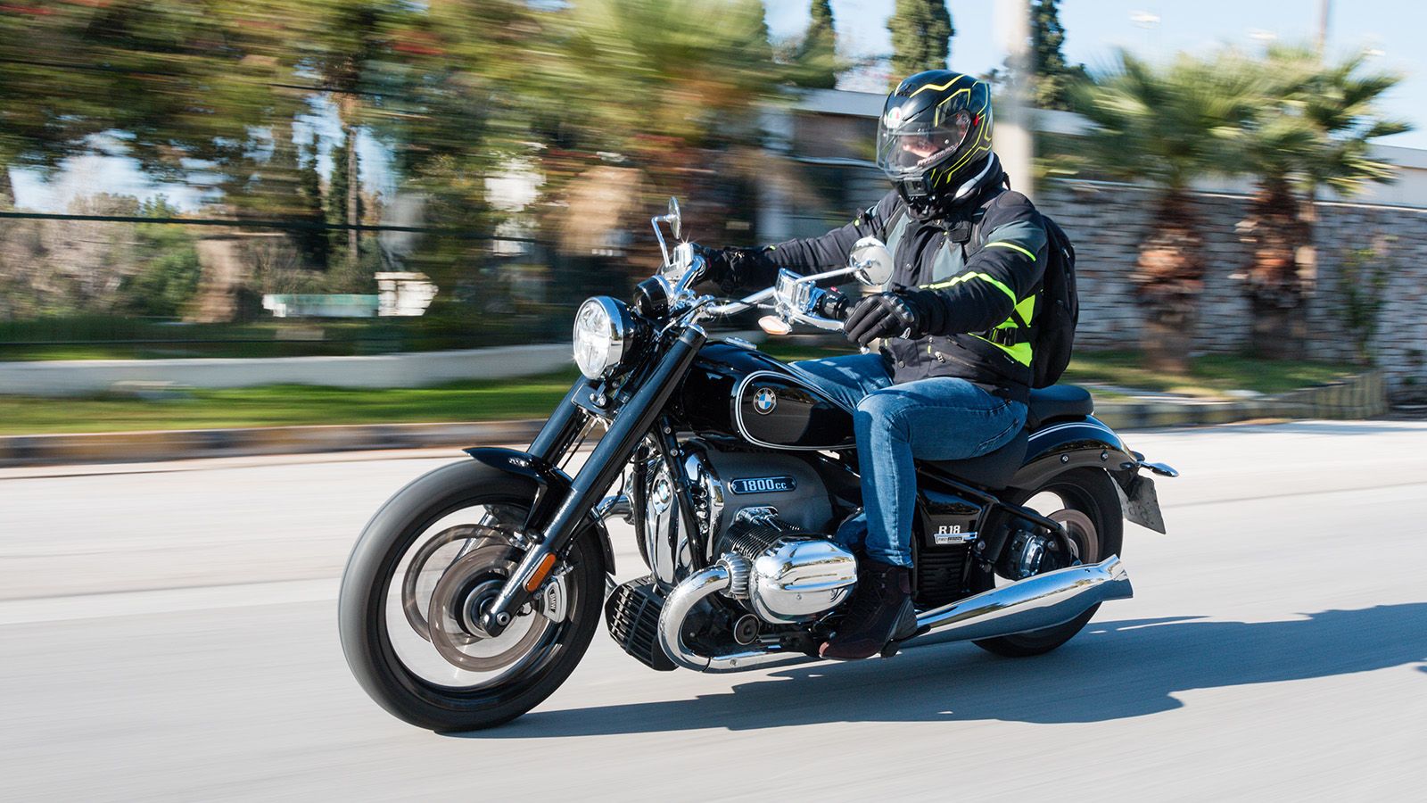 H δοκιμή της BMW R 18 First Edition στο νέο ηλεκτρονικό τεύχος Moto Τρίτη.