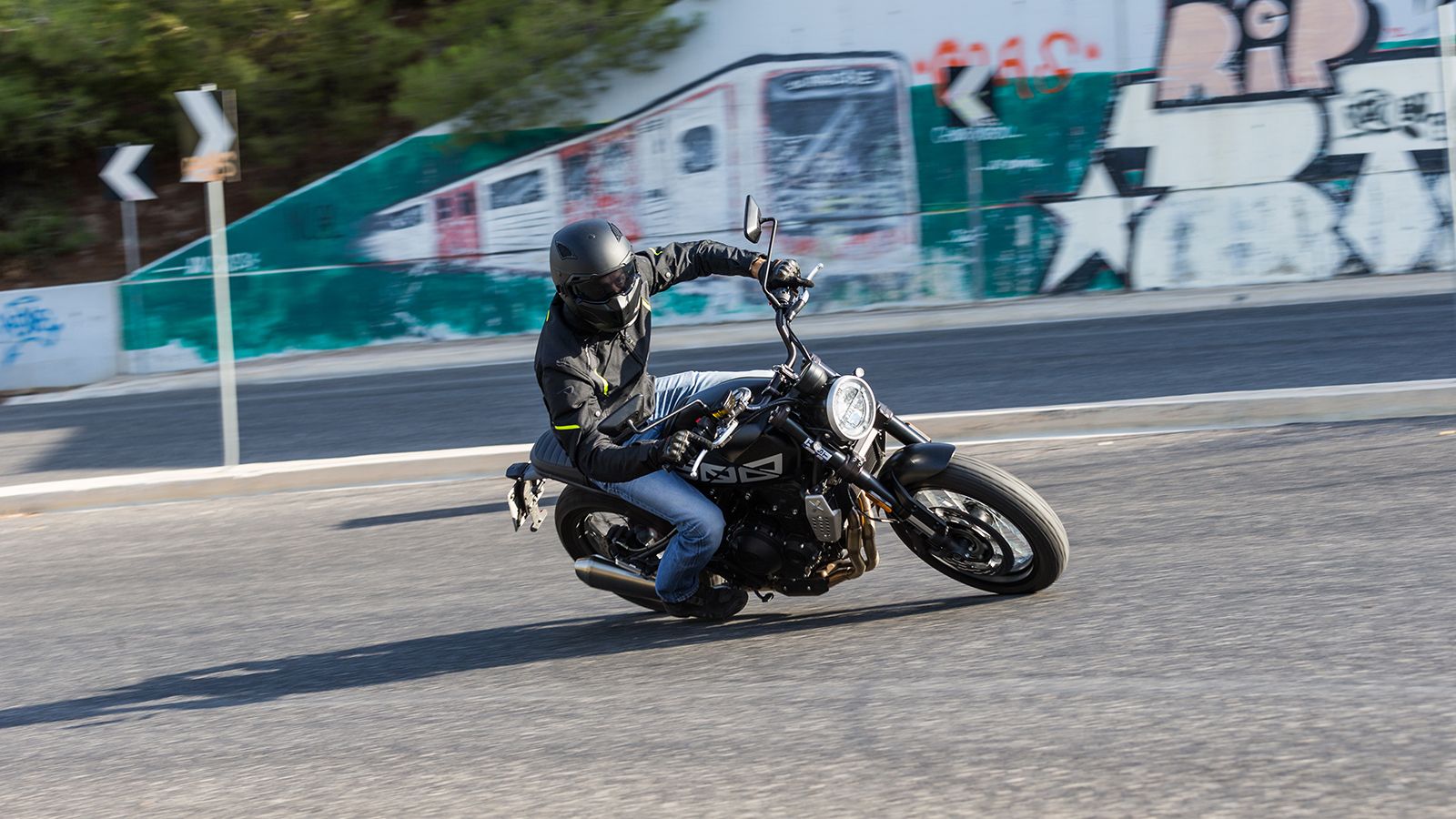 Brixton Crossfire 500 Χ Test: X-όρμηση με στυλ! 