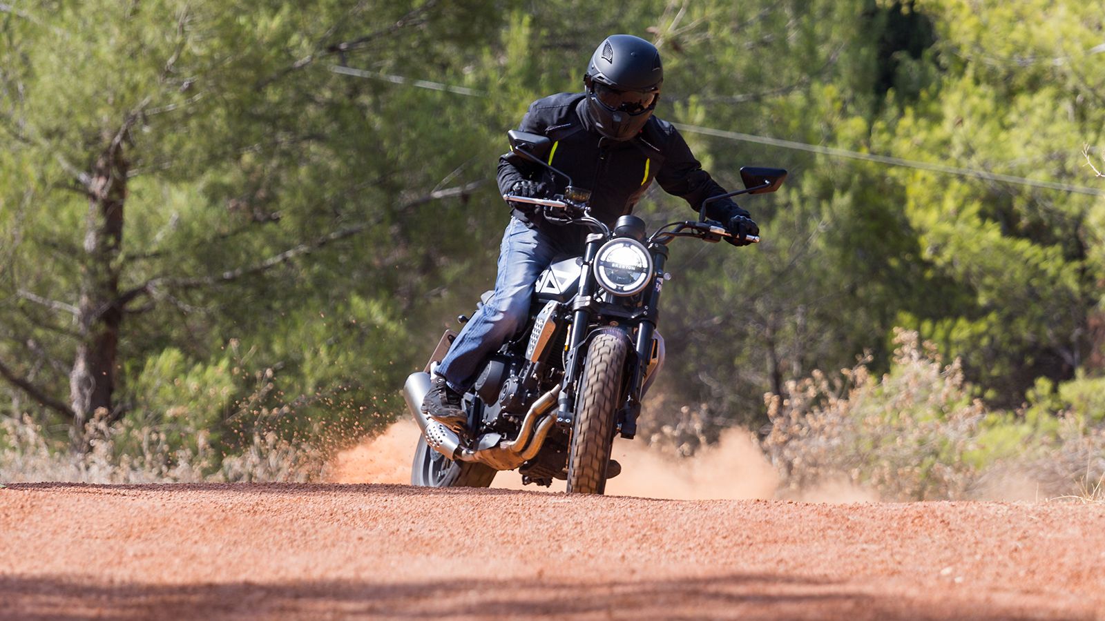 Brixton Crossfire 500 Χ Test