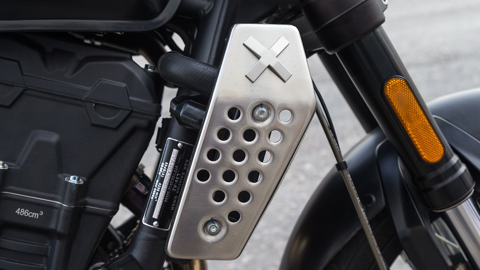 Προστατευτικά ψυγείου: Παίζουν και αυτά, τον ρόλο τους στην σχεδιαστική συμφωνία του Crossfire 500 X.