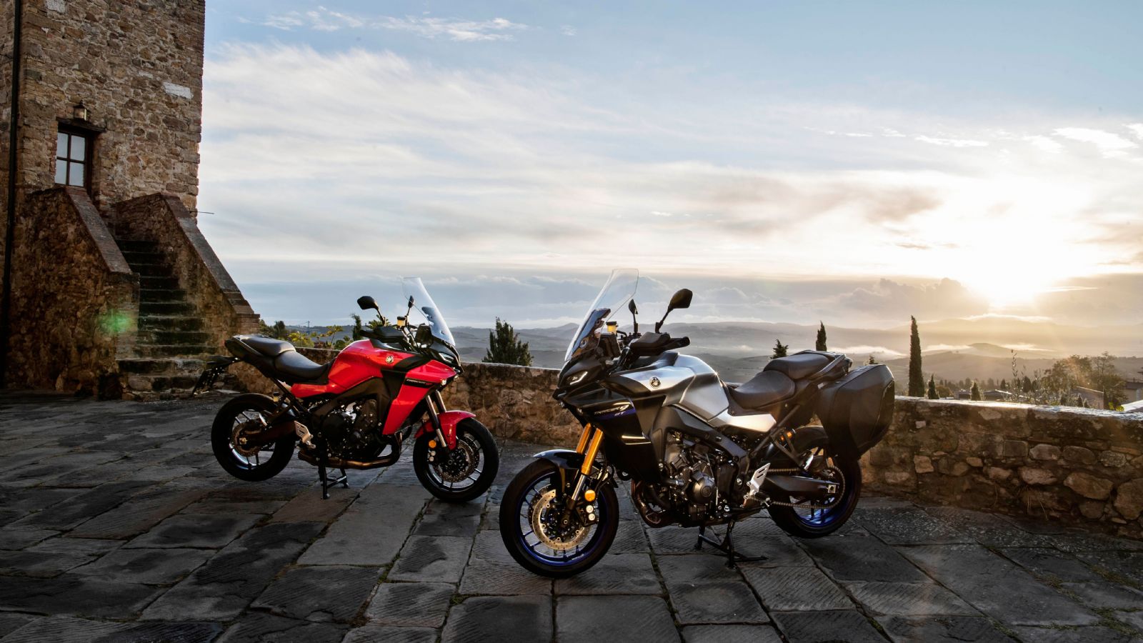 Πιο σύγχρονη, πιο σπορ αλλά ταυτόχρονα και πιο τουριστική, η εμφάνιση του νέουTracer 9 δεν περνά απαρατήρητη 