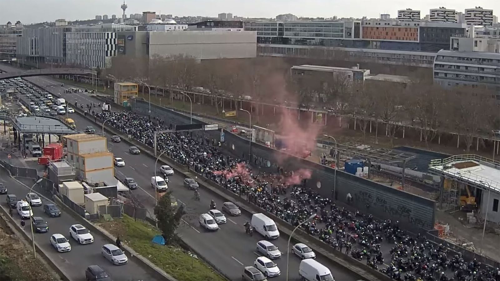 Φωτογραφία από τις κινητοποιήσεις των Γάλλων μοτοσυκλετιστών.