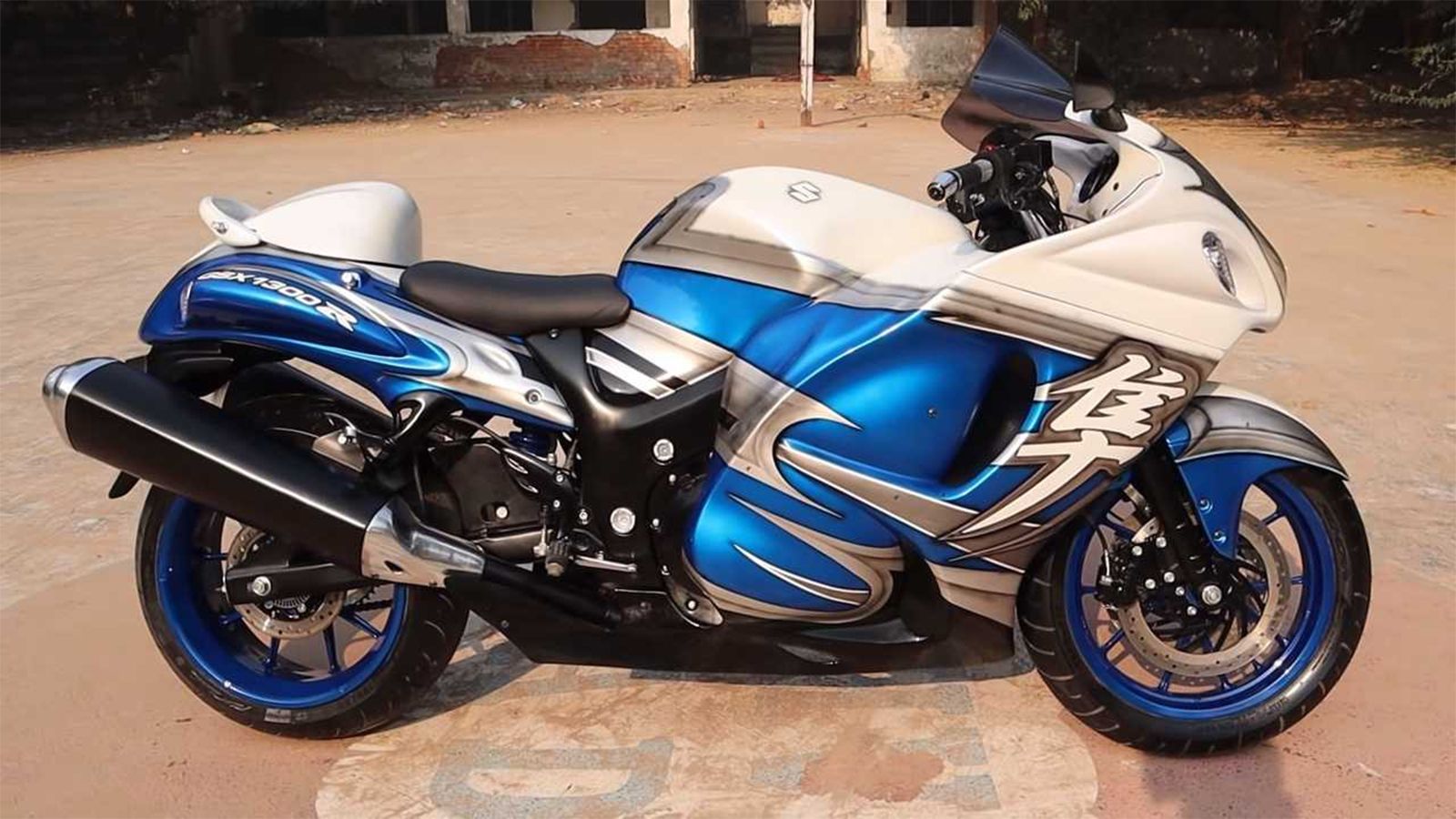 Αυτή η Hayabusa είναι... γιαλατζί!