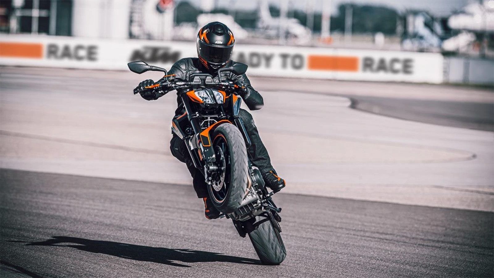 KTM: Βασικός υποστηρικτής του California Superbike School Greece