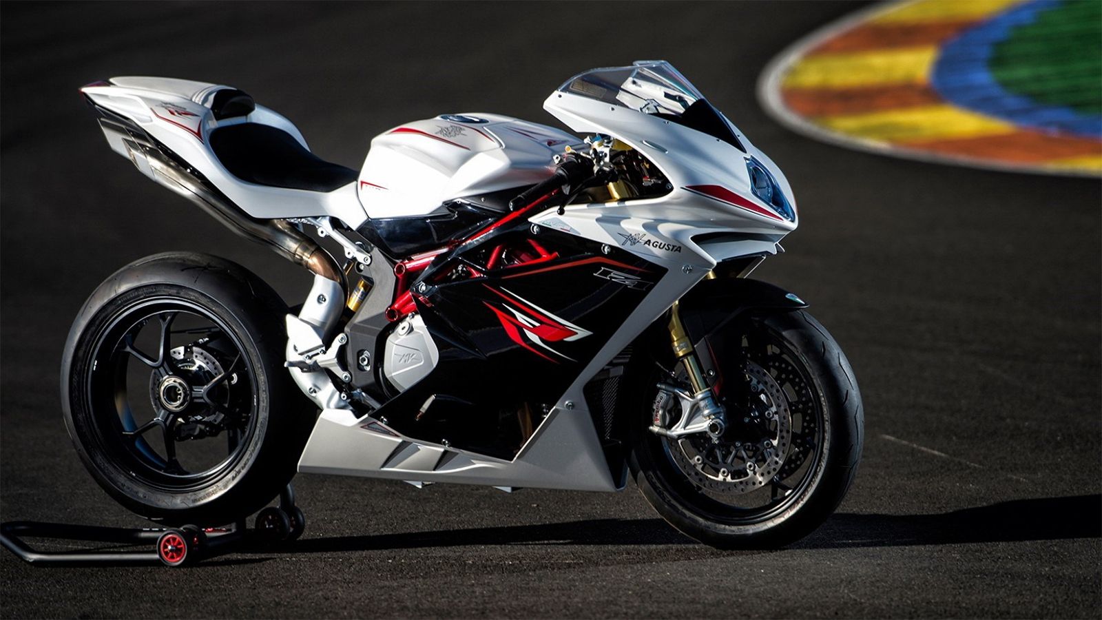 Μία από τις πιο πρόσφατες MV Agusta F4.