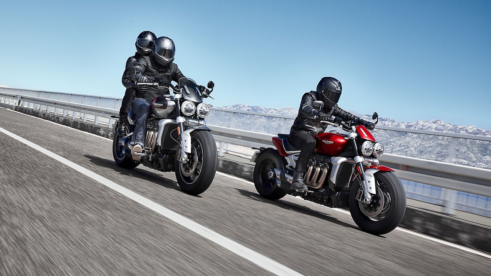 Μεγάλη μείωση τιμής για τα Triumph Rocket 3 R και GT.