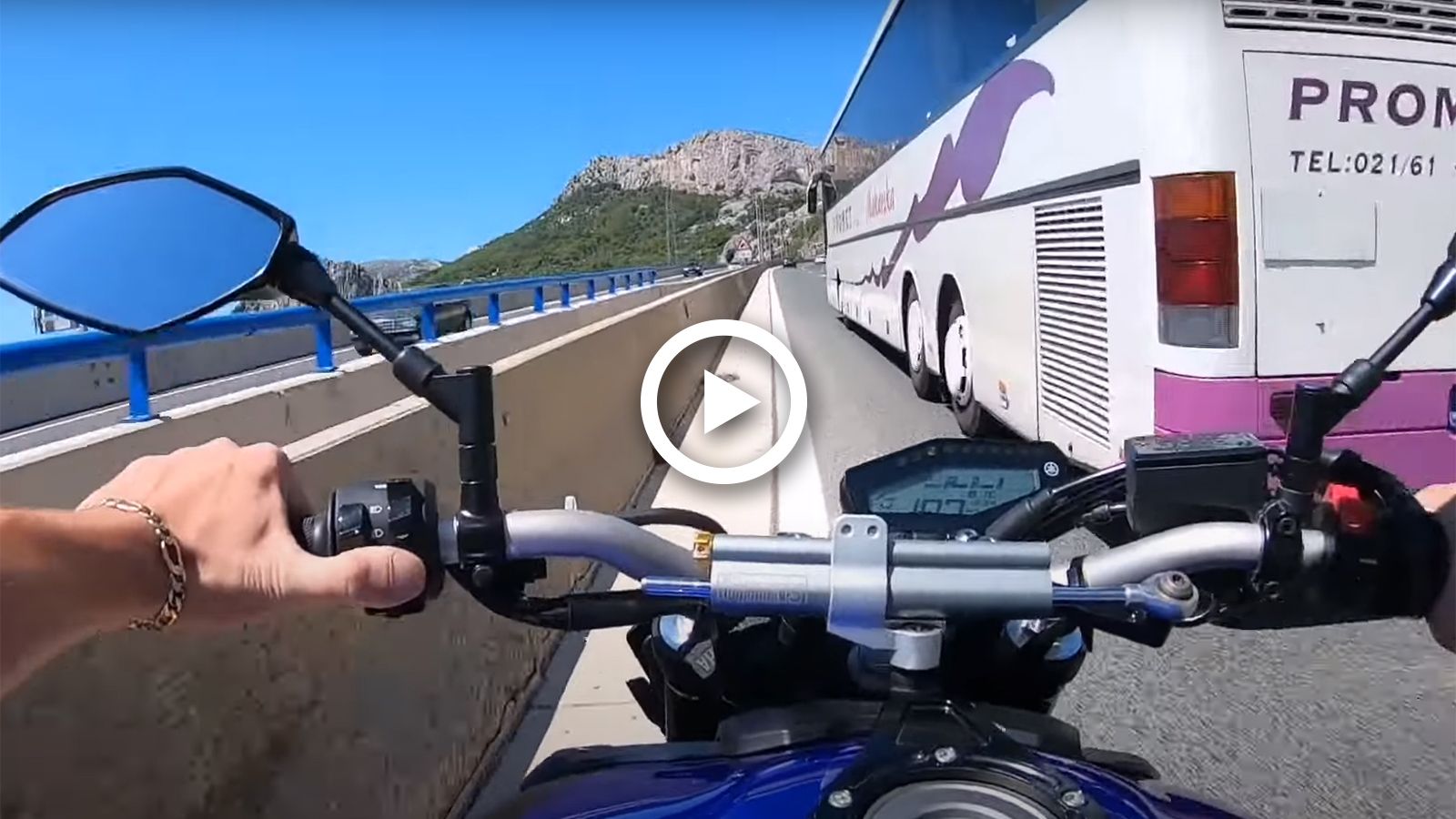 VIDEO: Γλίτωσε στο τσακ από τρομερό ατύχημα