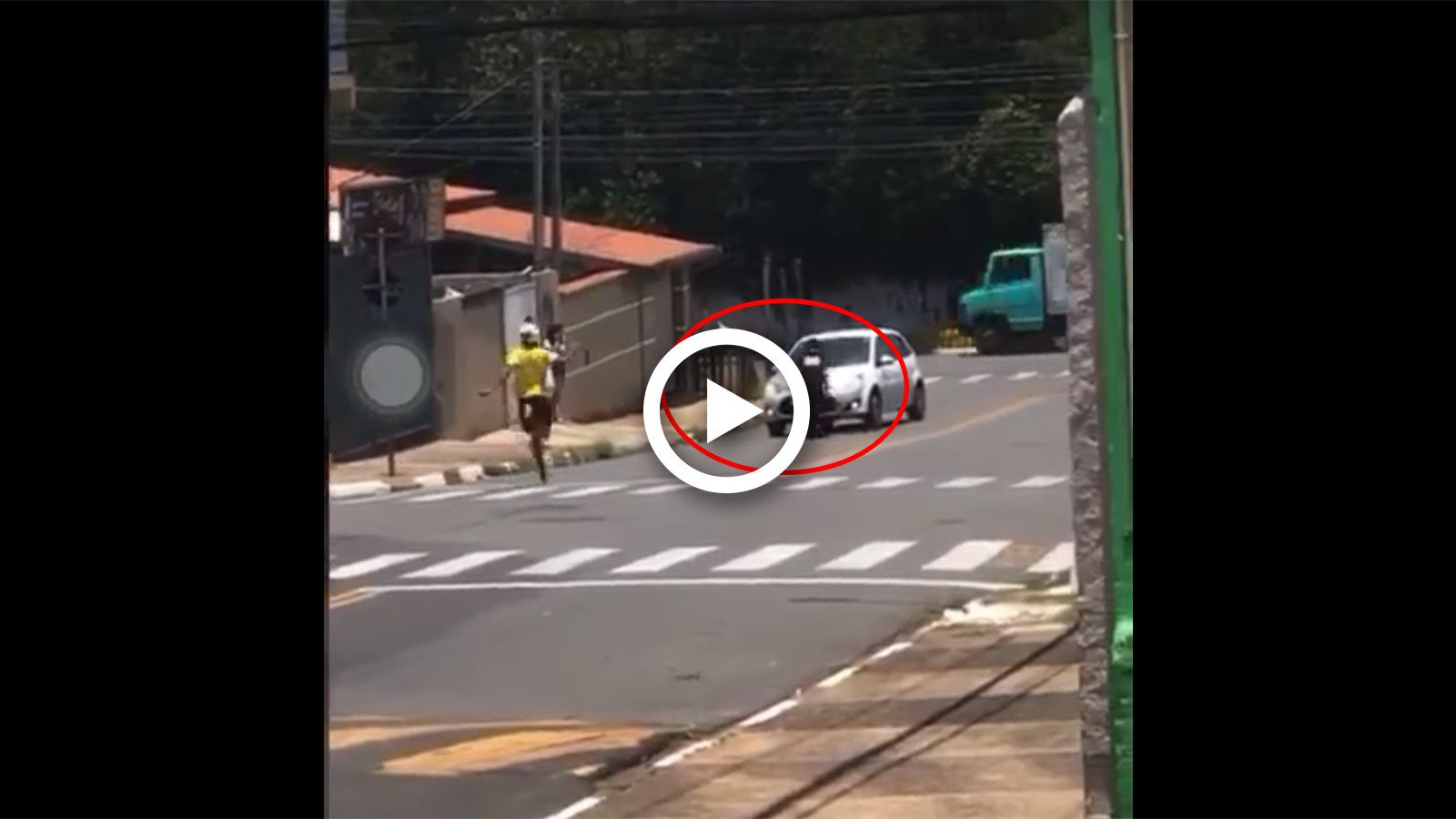 VIDEO: «Φιγουρατζής» κάνει όλες τις βλακείες μαζί!