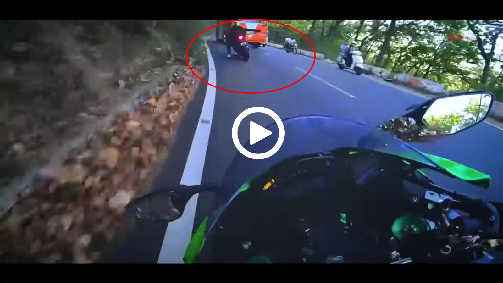 VIDEO: Στιγμές μοτοσυκλέτας που θα σε κάνουν να πεις «Παναγία μου»