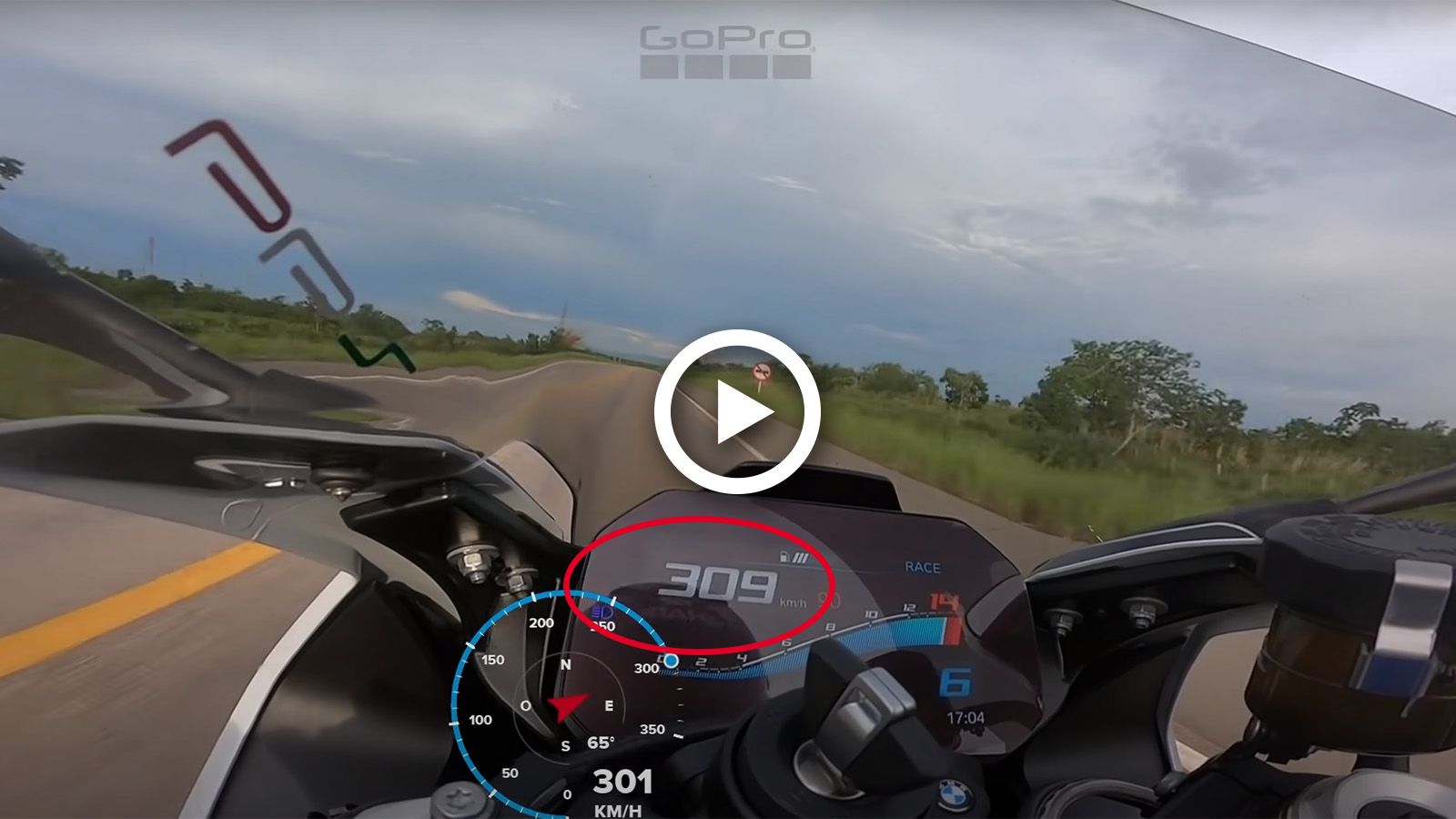 VIDEO: 300ρίζει με το BMW στο δρόμο!