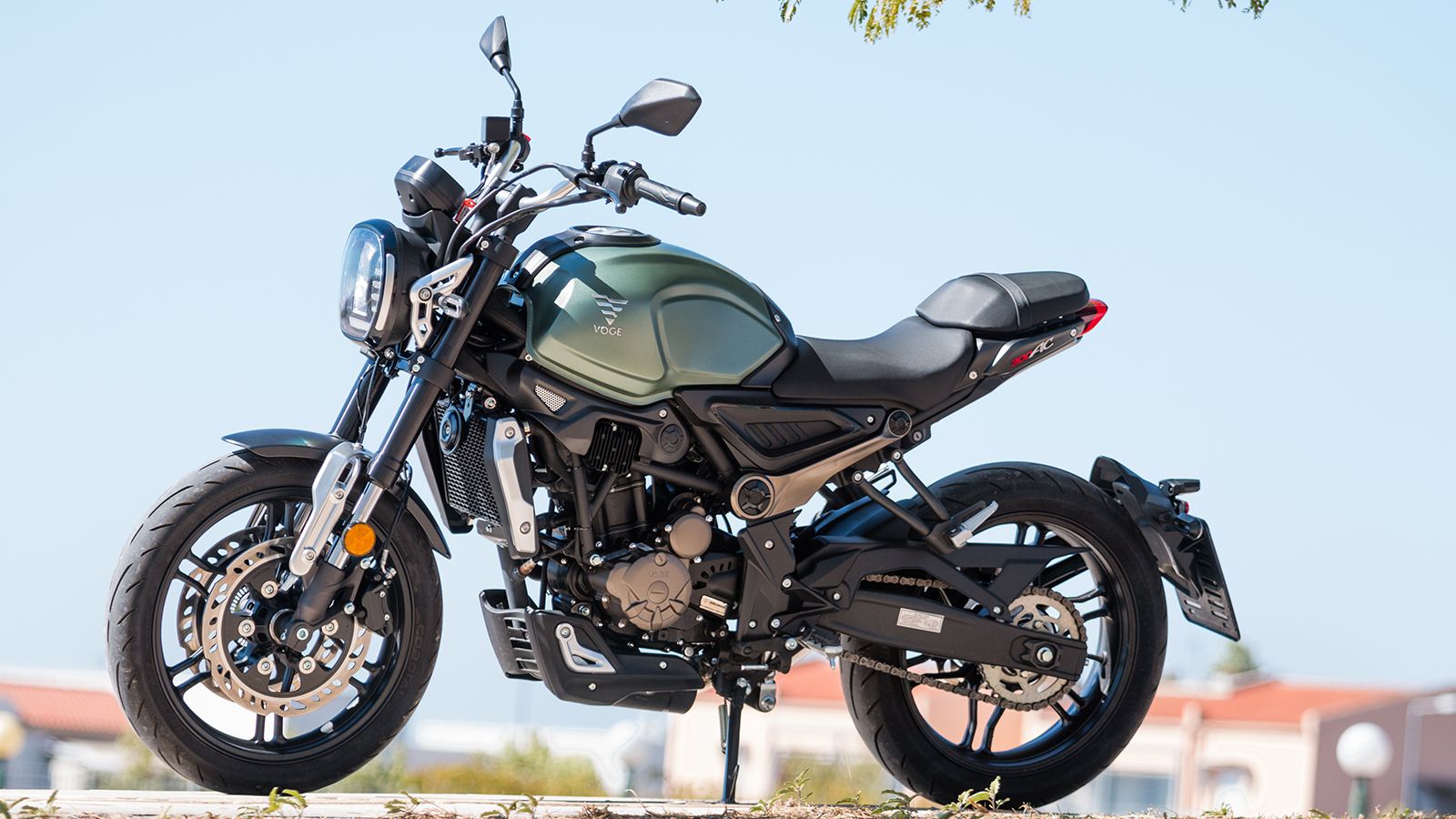 Voge 300AC: Το πιο προσιτό 300αρι ρετρό