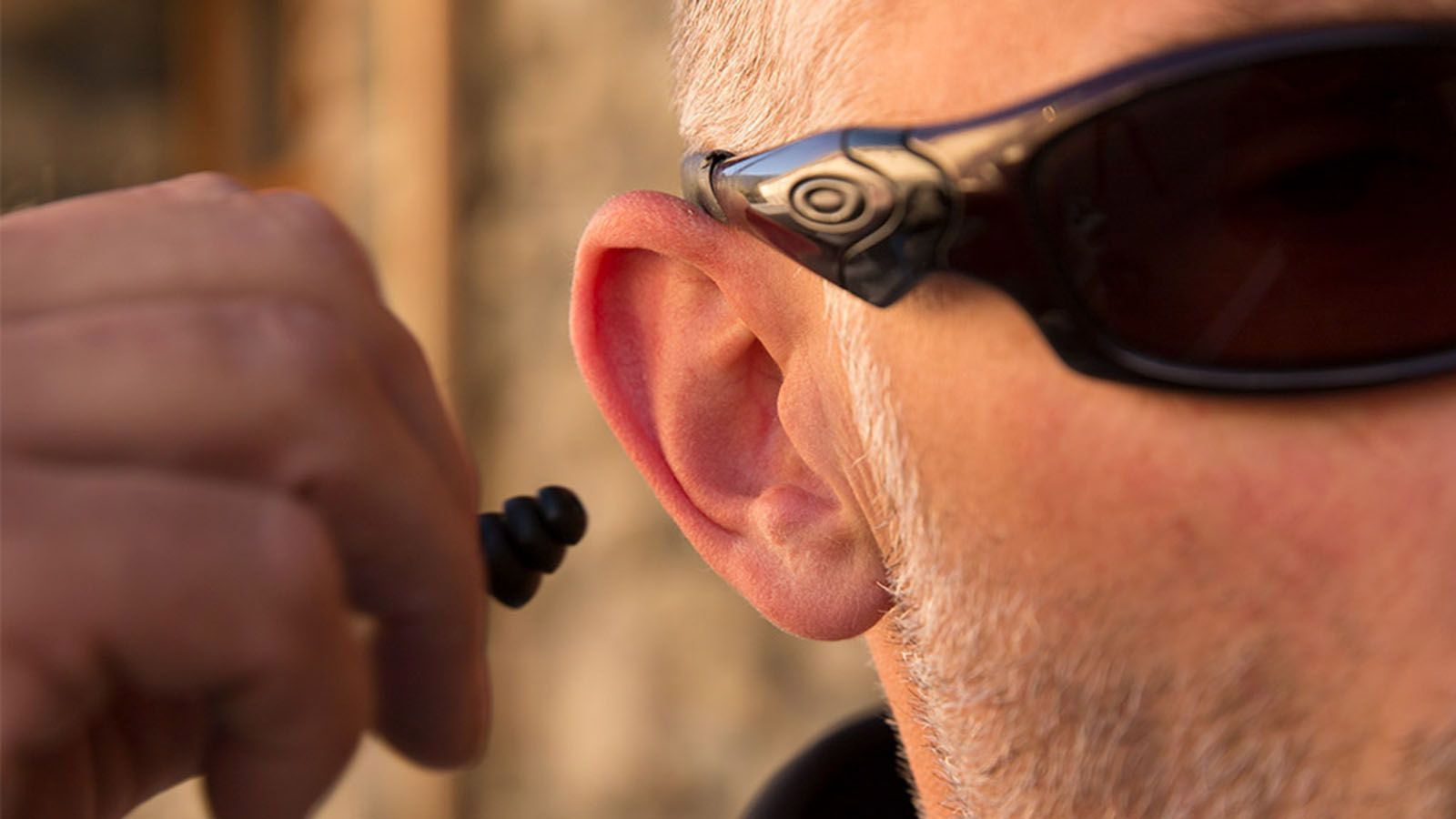 Να γιατί πρέπει να βάζεις ωτοασπίδες στις μοτοβόλτες σου