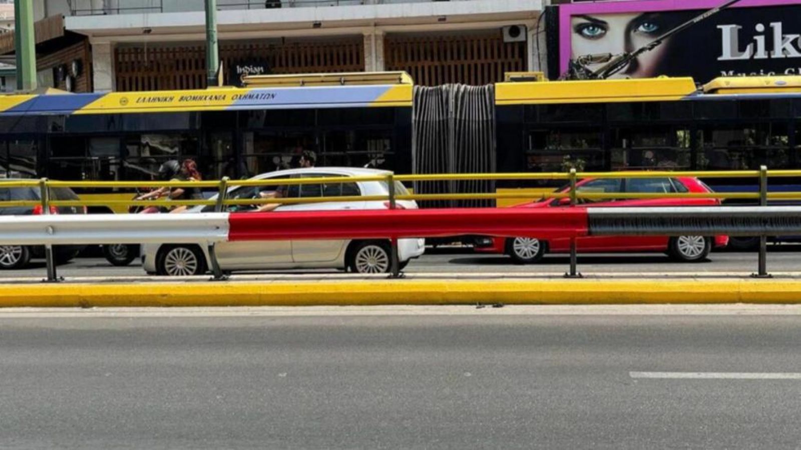 Κάπως έτσι θα φαίνονται οι μπαριέρες, σε συγκεκριμένα επικίνδυνα σημεία της Λ. Κηφισίας. 