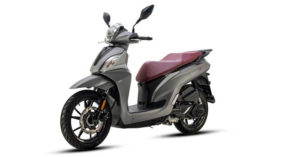Sym Symphony ST 125: Επίπεδο πάτωμα και πολύ μικρή κατανάλωση