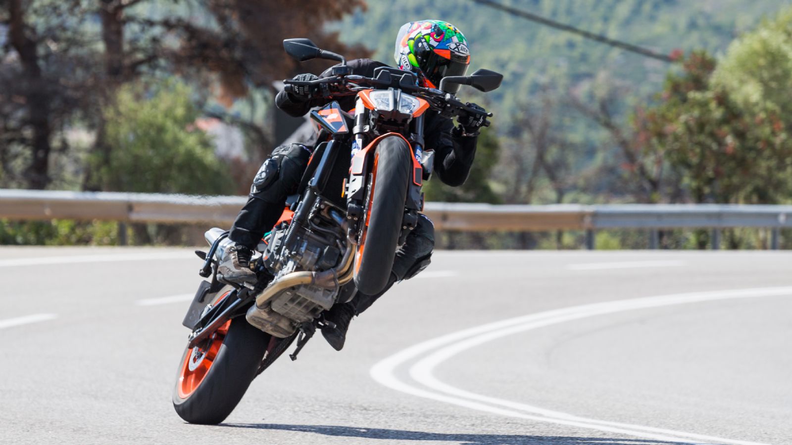 KTM 890 Duke GP - Test
