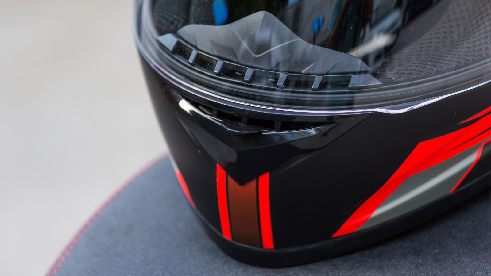 Test STR Bullet: Αεροδυναμικό design και μοντέρνα εμφάνιση