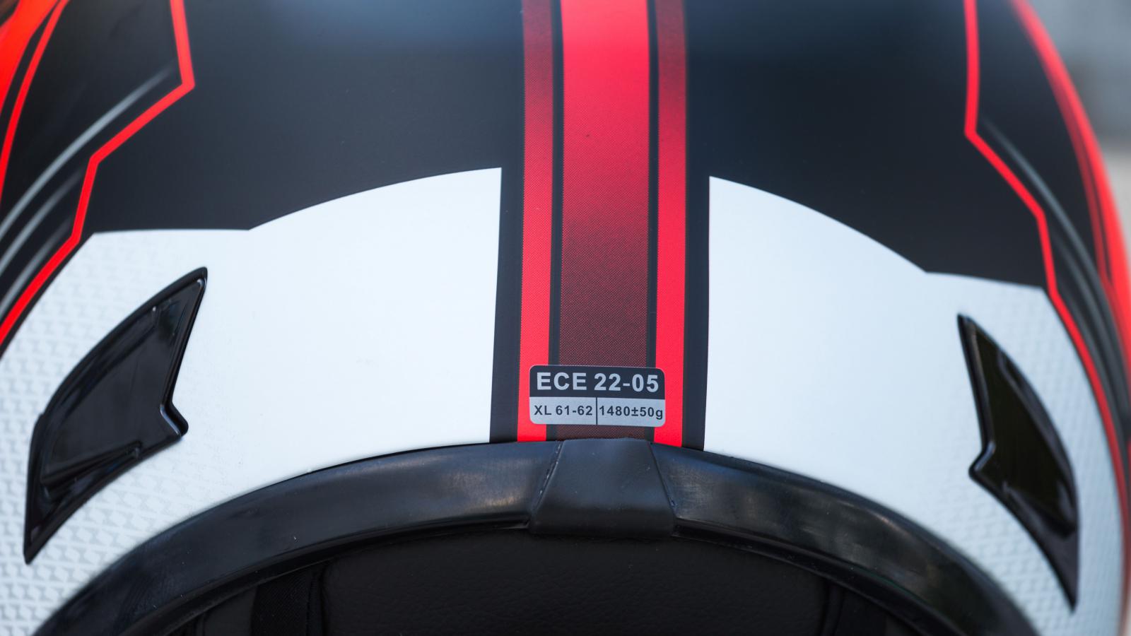 Test STR Bullet: Αεροδυναμικό design και μοντέρνα εμφάνιση