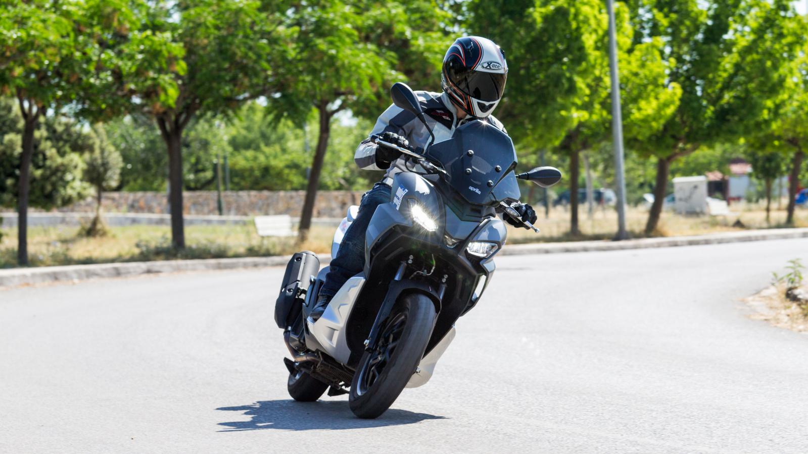 Aprilia SR GT 125 - Test