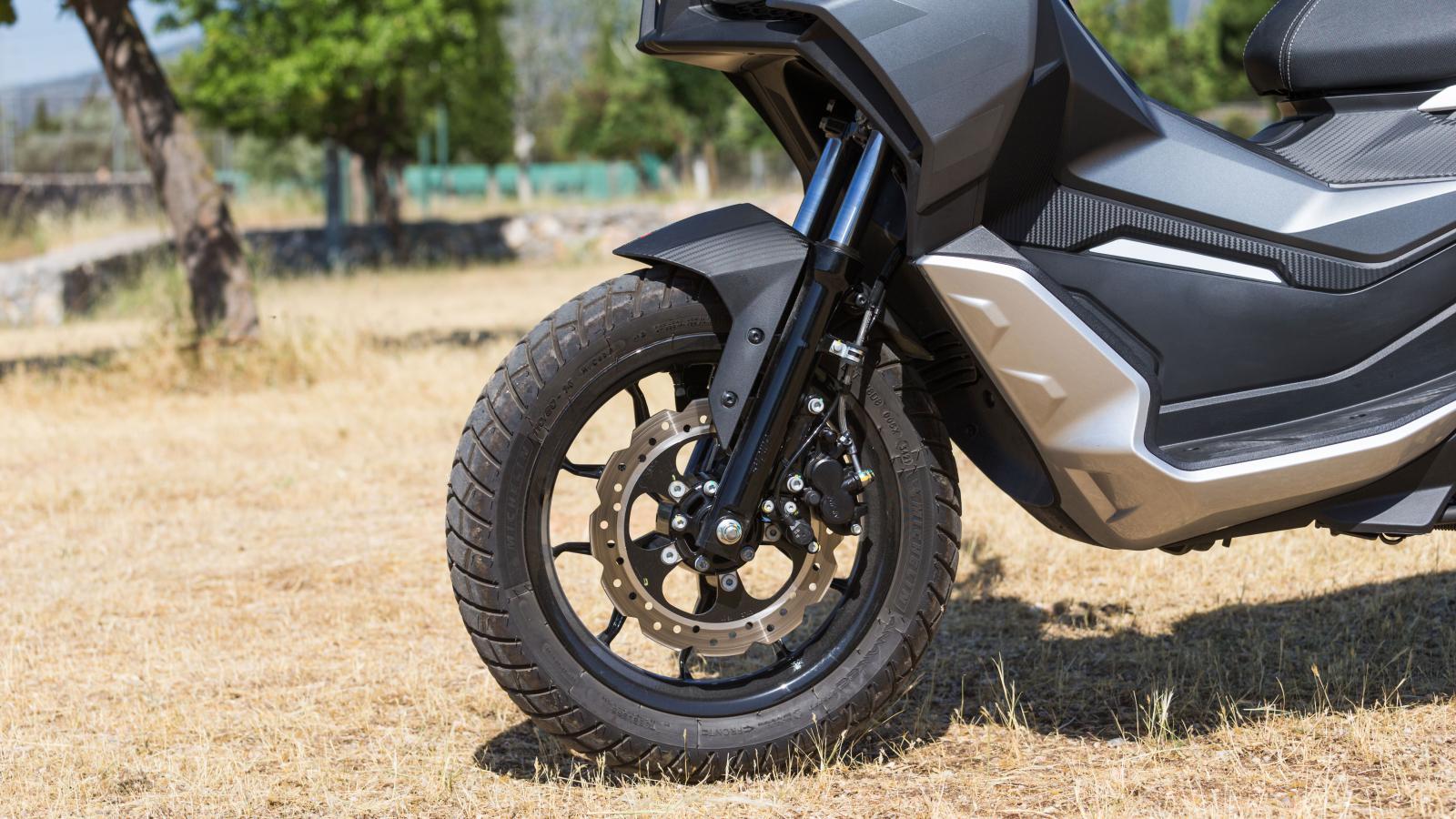 Aprilia SR GT 125 - Test