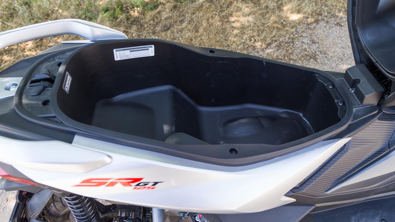 Aprilia SR GT 125 - Test