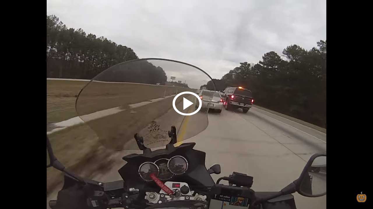 VIDEO: Δεν προλαβαίνεις να αντιδράσεις και γίνεσαι… αφίσα!