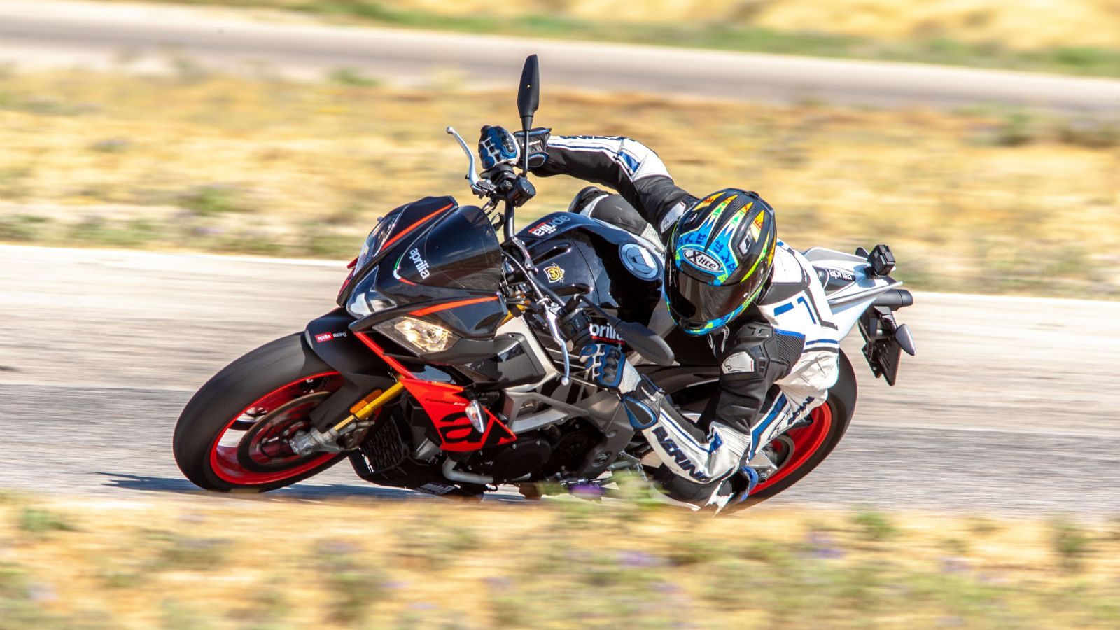 3 Hot Super Naked: Aprilia Tuono V4, Ducati Streetfighter V4, Kawasaki Z H2