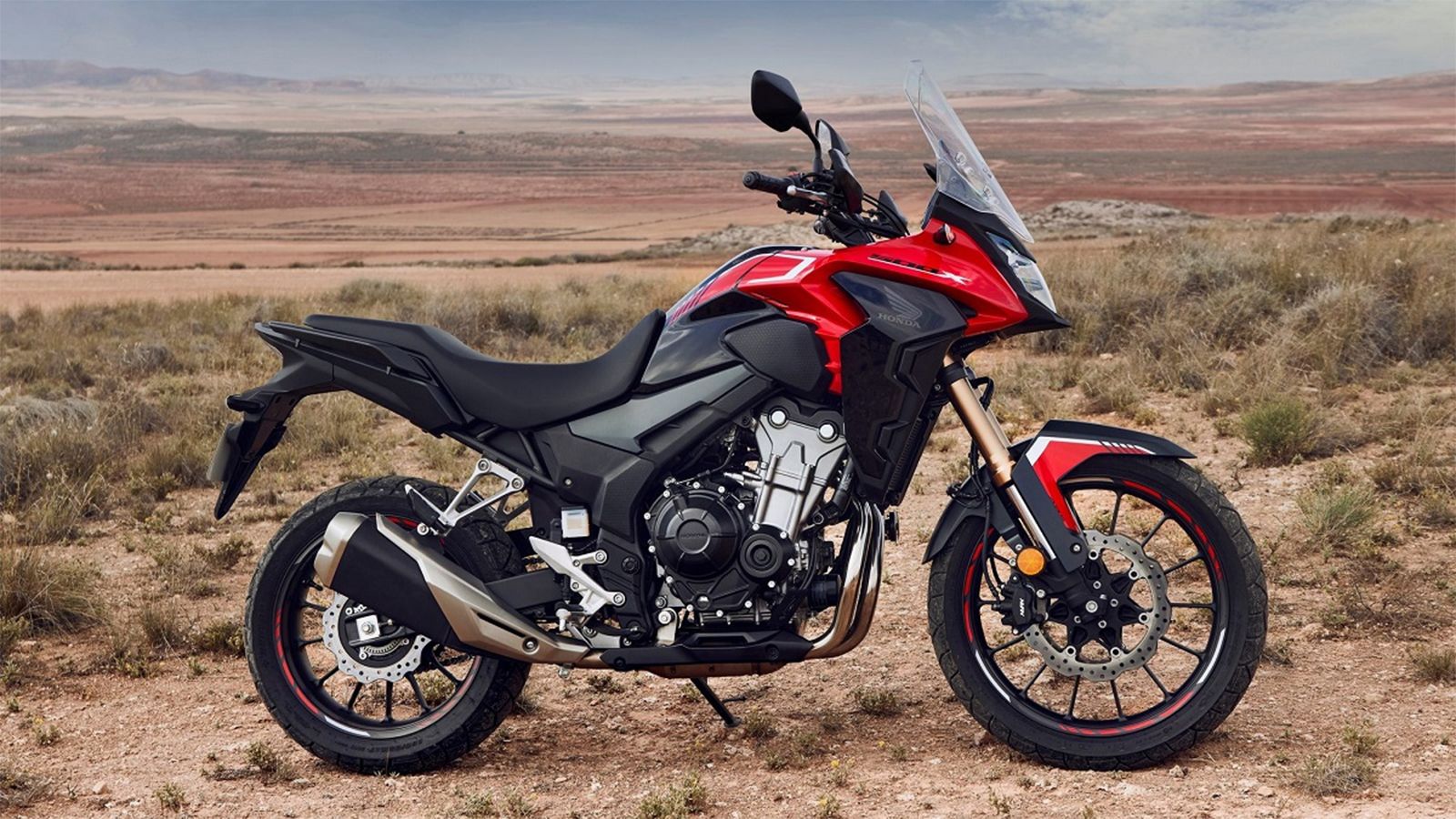 Αχτύπητη στις πωλήσεις η Honda CB500X, στην κατηγορία μοτοσυκλέτας.