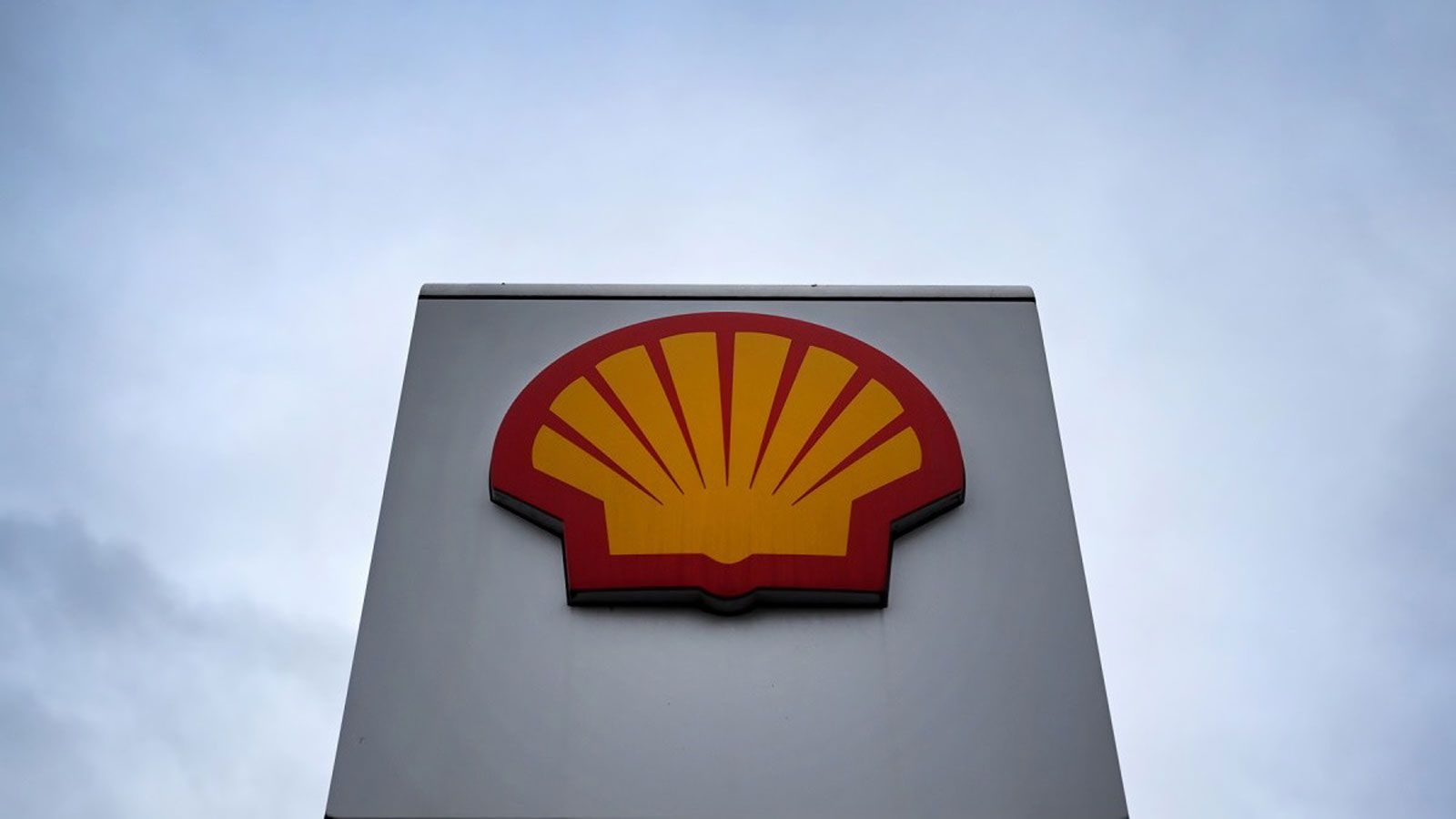 Απολογήθηκε η Shell για την αγορά ρωσικού πετρελαίου, που οδήγησε σε έντονη κριτική παγκοσμίως. 