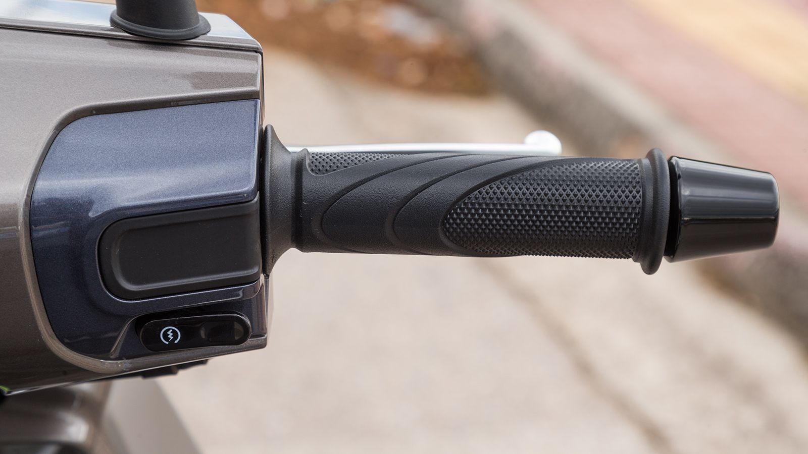 Οι διακόπτες και τα χειριστήρια. 